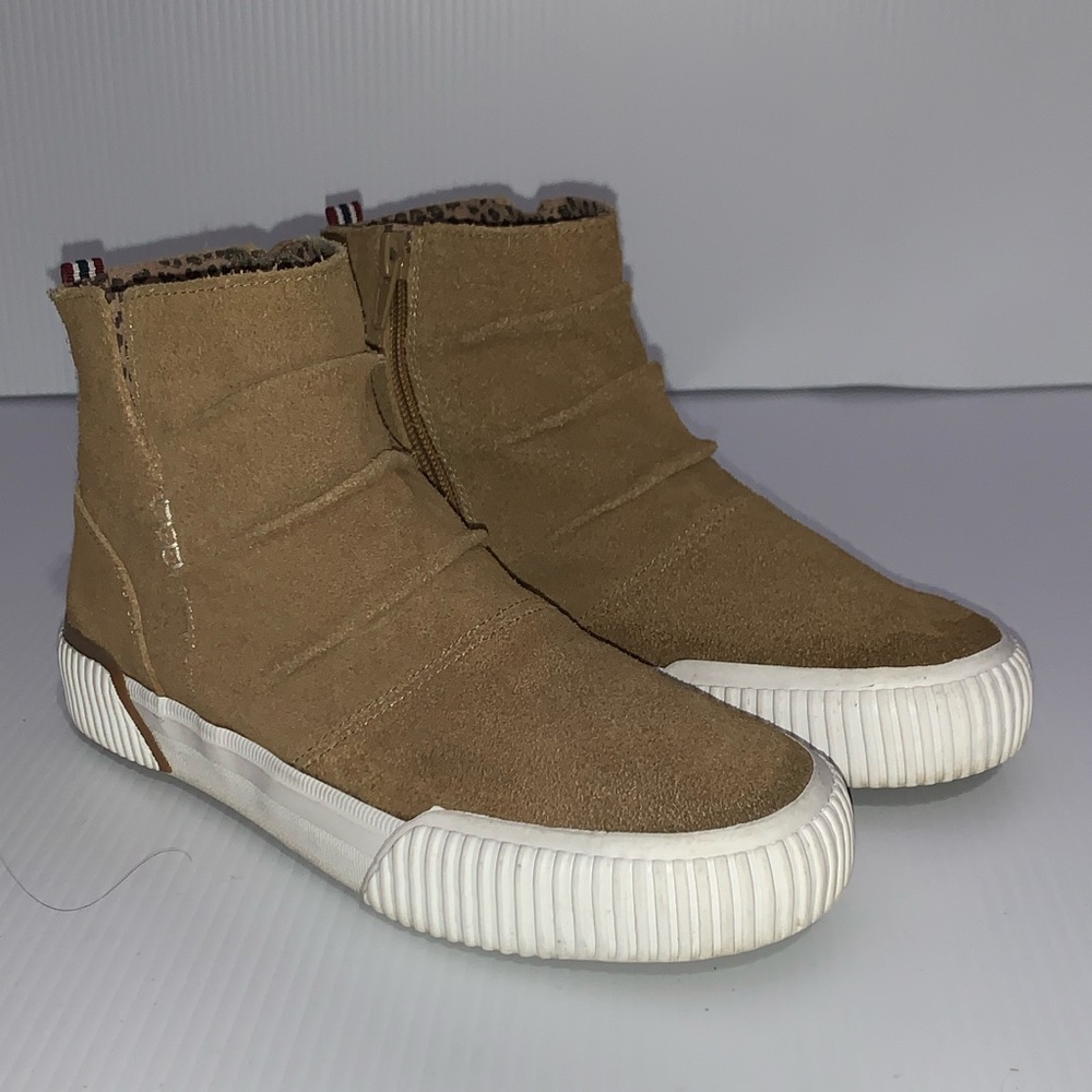 Sperry Kids Soletide Mid Boots | Suede | Size 5 Big Girl
